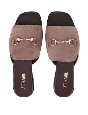 Женские шлепанцы Attizzare велюровые коричневые - фото 1 - Miraton