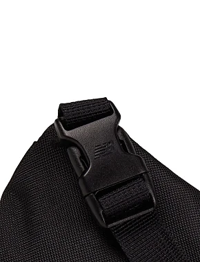 Сумка слінг New Balance Sling Essential чорна текстильна - фото 4 - Miraton