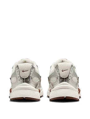 Жіночі кросівки Nike V5 RNR білі текстильні - фото 3 - Miraton