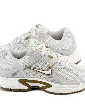 Кросівки Nike - фото 4 - Miraton