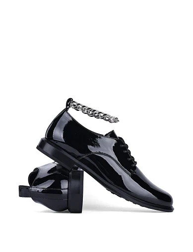 Жіночі туфлі Attizzare з наплака чорні (JR1087-5) - фото 2 - Miraton