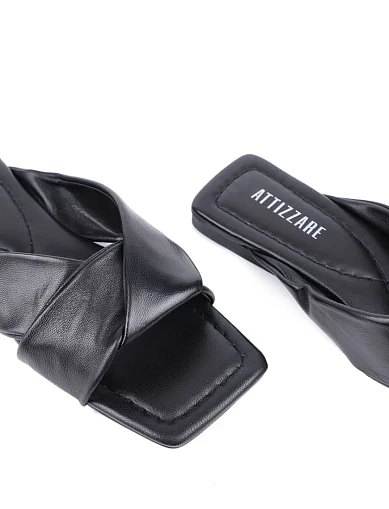 Женские шлепанцы Attizzare кожаные черные - фото 5 - Miraton