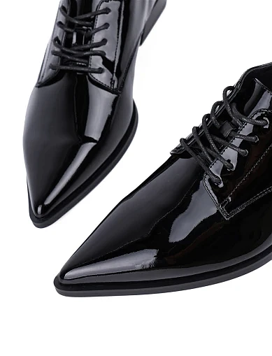 Жіночі туфлі MIRATON з наплака чорні (JR1118C-1) - фото 5 - Miraton