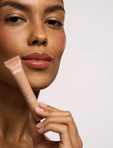 Lipper-блиск для губ Latte(Lipper-блиск Latte) - фото 2 - Miraton