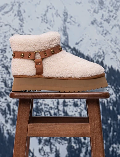 Жіночі уггі MIRATON шкіряні білі з підкладкою з натурального хутра (1155011) - фото 1 - Miraton