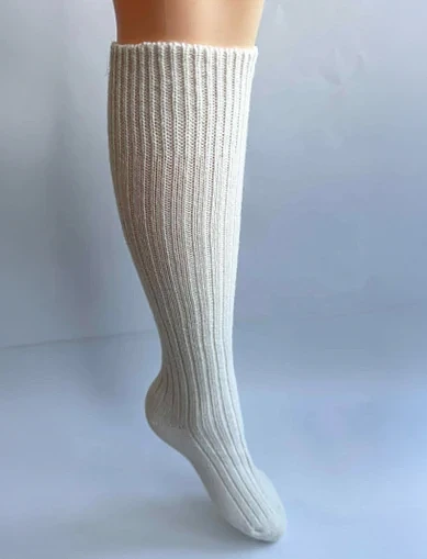 Женские гольфы Legs молочные - фото 1 - Miraton