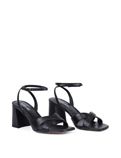 Женские босоножки Attizzare кожаные черные - фото 3 - Miraton