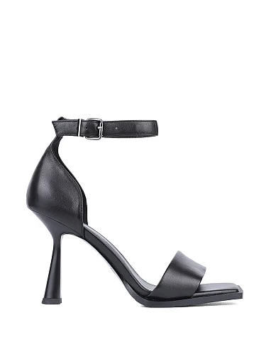 Женские босоножки MIRATON кожаные черные - фото 1 - Miraton