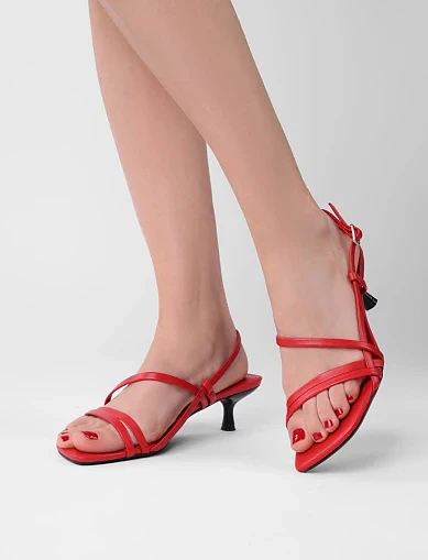 Женские босоножки MIRATON кожаные красные - фото 1 - Miraton