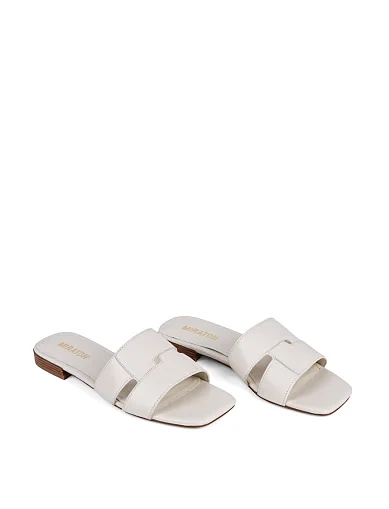 Женские шлепанцы MIRATON кожаные рисового цвета - фото 4 - Miraton