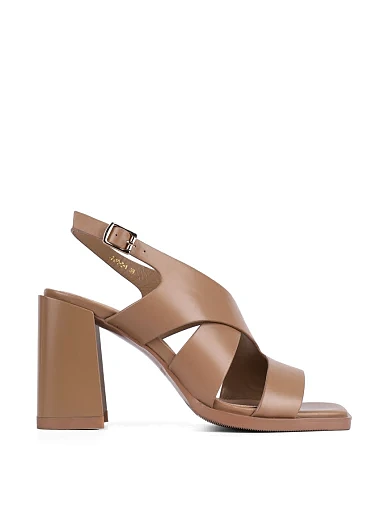 Женские босоножки Attizzare кожаные бежевые - фото 2 - Miraton