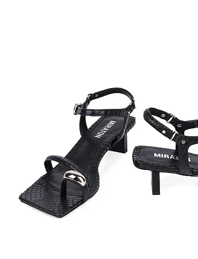 Женские босоножки MIRATON кожаные черные - фото 2 - Miraton