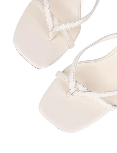 Женские босоножки MIRATON кожаные рисового цвета - фото 5 - Miraton