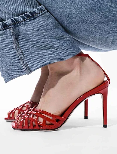 Женские босоножки MIRATON лаковые красные - фото 2 - Miraton