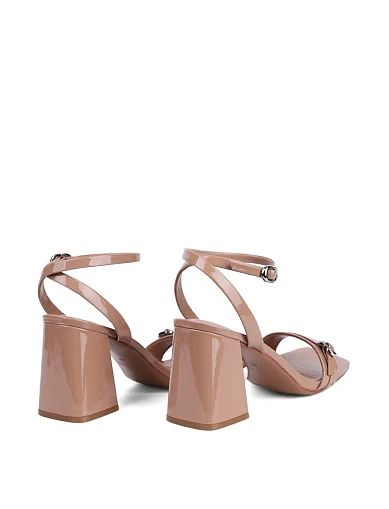 Женские босоножки Attizzare лаковые бежевые - фото 4 - Miraton