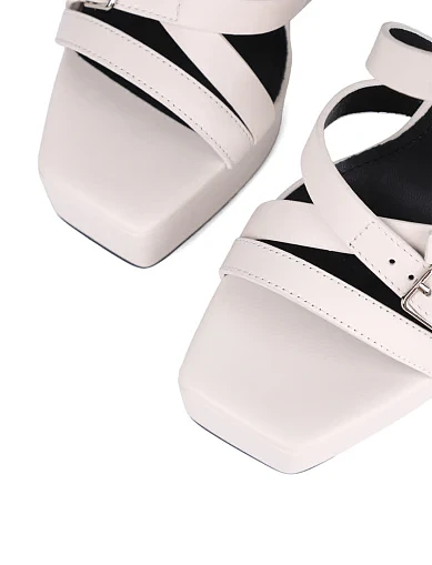 Женские босоножки MIRATON кожаные белые - фото 6 - Miraton