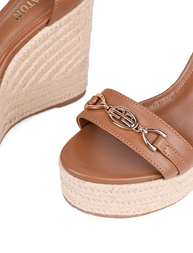 Женские босоножки MIRATON кожаные коричневые - фото 3 - Miraton