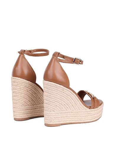 Женские босоножки MIRATON кожаные коричневые - фото 5 - Miraton