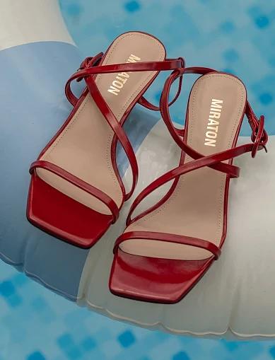 Женские босоножки MIRATON кожаные красные - фото 1 - Miraton
