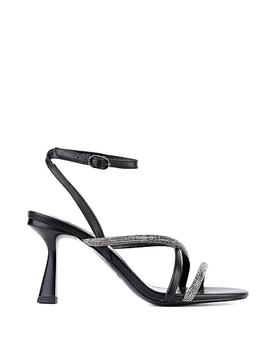 Жіночі босоніжки Attizzare шкіряні чорні (8630-38-1) - фото 1 - Miraton