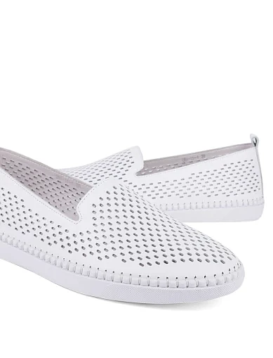 Жіночі сліпери Attizzare шкіряні білі (089-15-1) - фото 5 - Miraton