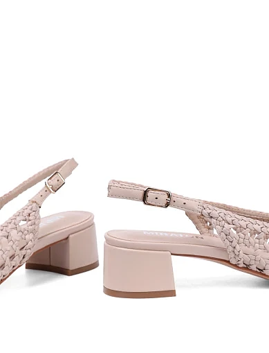 Жіночі туфлі MIRATON шкіряні бежеві (LH80-15-1) - фото 2 - Miraton