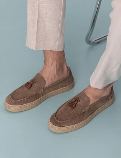 Чоловічі туфлі лофери Miguel Miratez бежеві замшеві - фото 1 - Miraton
