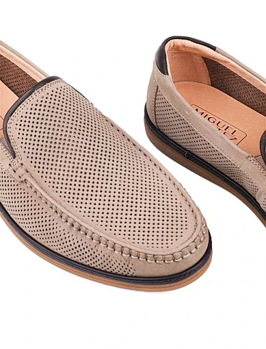 Чоловічі туфлі лофери Miguel Miratez із нубука бежеві - фото 5 - Miraton