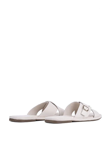 Женские шлепанцы Attizzare кожаные рисового цвета - фото 5 - Miraton