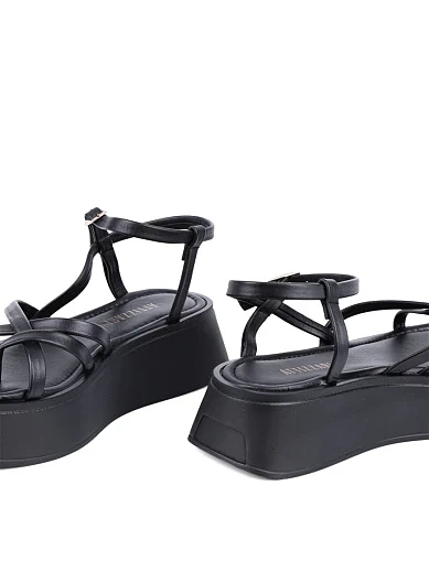 Жіночі босоніжки Attizzare шкіряні чорні (M-55ВЛ25) - фото 2 - Miraton