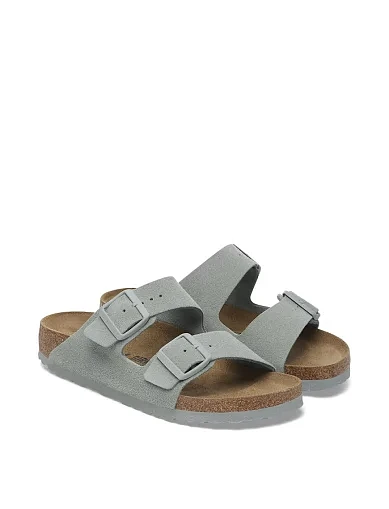 Женские шлепанцы BIRKENSTOCK Arizona zamsz замшевые серые - фото 3 - Miraton