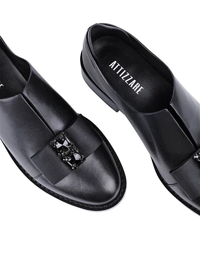 Женские туфли лоферы Attizzare кожаные черные - фото 5 - Miraton