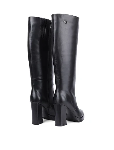 Женские сапоги Attizzare кожаные черные - фото 4 - Miraton