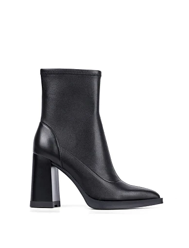 Женские ботинки Attizzare кожаные черные - фото 1 - Miraton