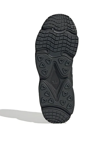 Женские кроссовки Adidas OZMILLEN из экокожи черные - фото 6 - Miraton