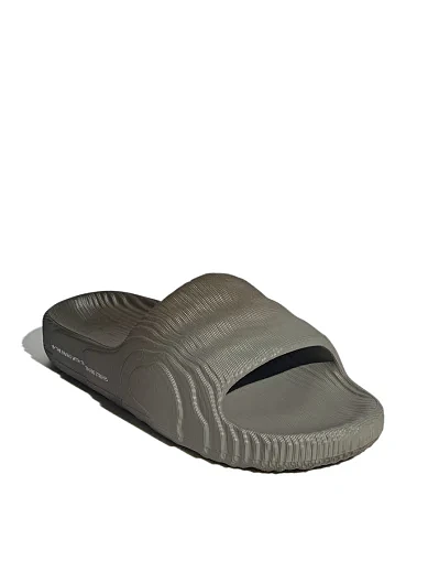 Женские шлепанцы Adidas Adilette 22 резиновые серые - фото 3 - Miraton