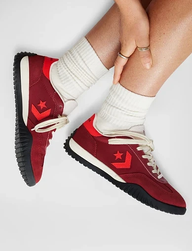 Женские кеды Converse Run Star Trainer замшевые красные - фото 8 - Miraton