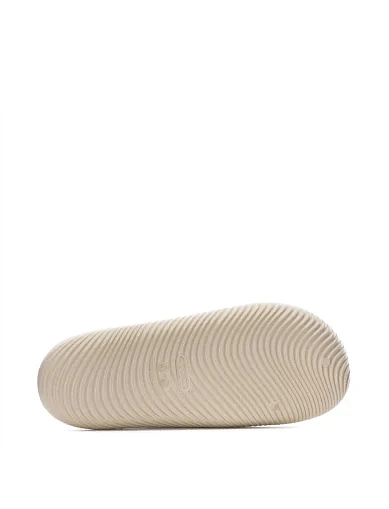 Женские шлепанцы Crocs резиновые бежевые - фото 5 - Miraton