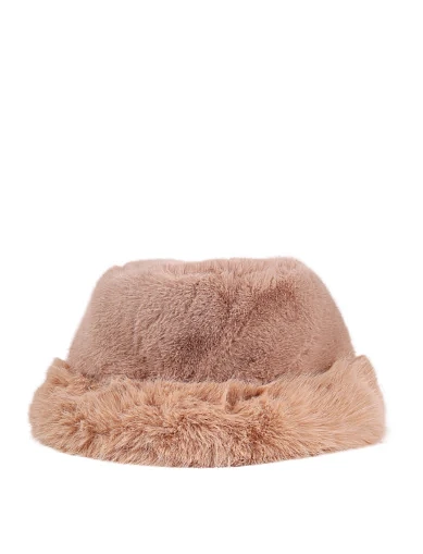 Шапка с мехом бежевая - фото 1 - Miraton