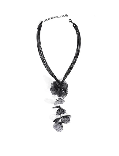Ожерелье MIRATON с подвеской цветок черное - фото 1 - Miraton