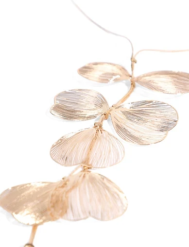 Ожерелье MIRATON с подвеской цветок золотое - фото 2 - Miraton