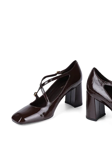 Женские туфли MIRATON из наплака коричневые - фото 2 - Miraton