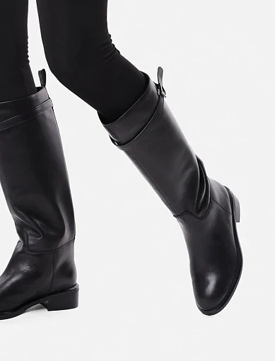 Женские сапоги кожаные черные - фото 1 - Miraton
