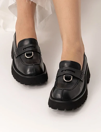 Жіночі туфлі MIRATON шкіряні чорні(YD2516-10) - фото 1 - Miraton