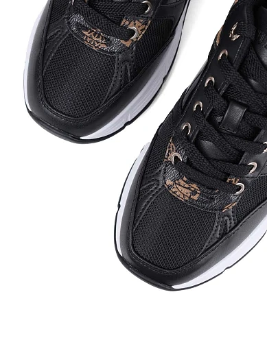 Женские кроссовки Guess из экокожи черные - фото 5 - Miraton