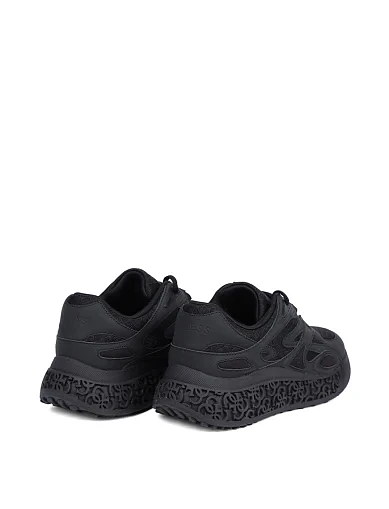 Женские кроссовки Guess из экокожи черные - фото 4 - Miraton