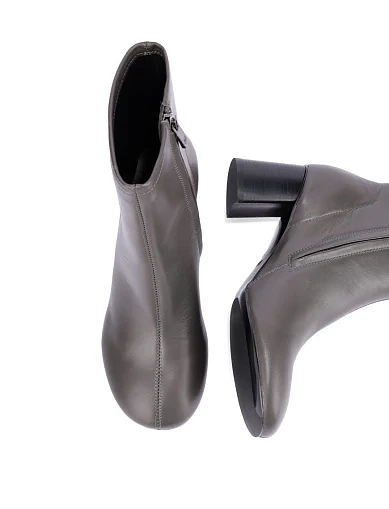 Женские ботинки кожаные серые - фото 2 - Miraton