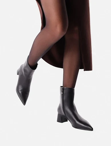 Женские ботинки Attizzare кожаные черные - фото 1 - Miraton