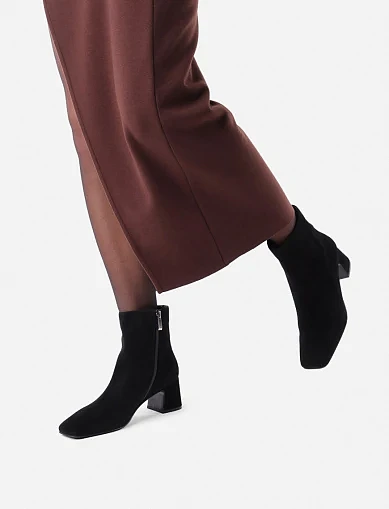 Женские ботинки Attizzare велюровые черные - фото 1 - Miraton