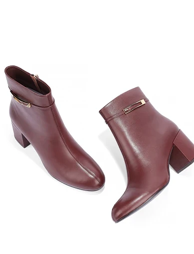 Женские ботинки Attizzare кожаные коричневые - фото 2 - Miraton